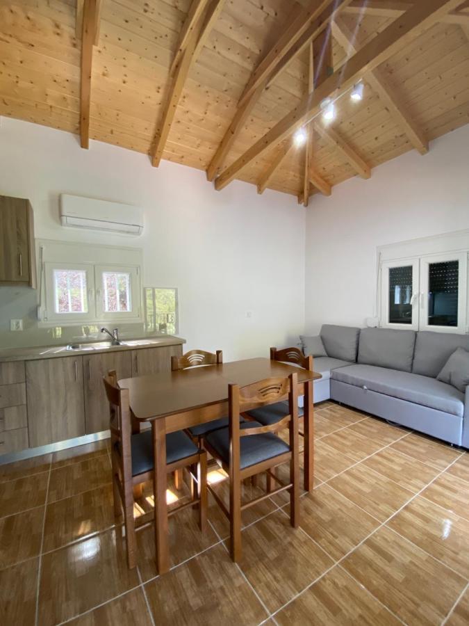 Babis Apartment อาโยส นิกีตัส ภายนอก รูปภาพ